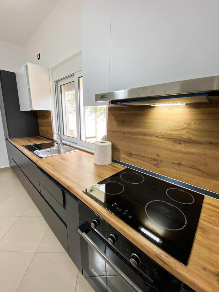 Andris Ylli & Hojza Appartement Sarandë